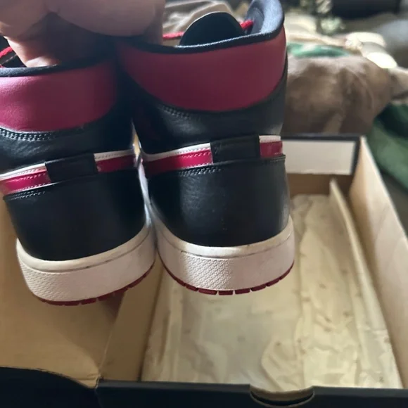 Jordan 1 - Picture 5 of 5